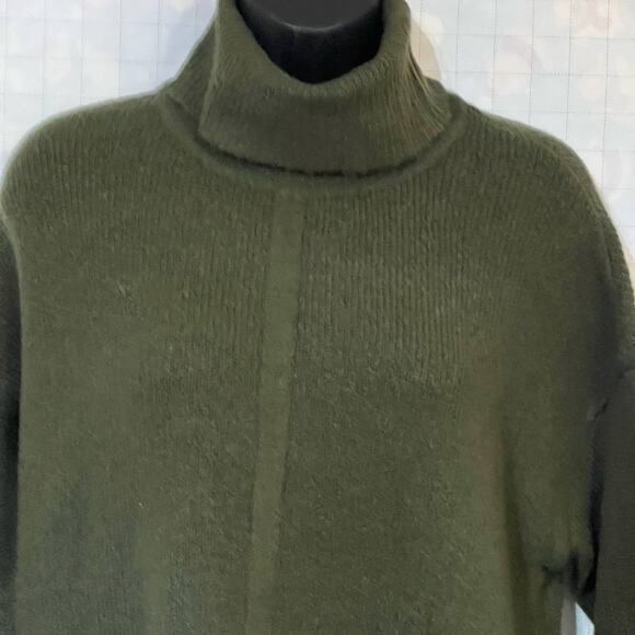 RD Style women Seamed mini Turtleneck Sweater Dress size S/P - Picture 3 of 5